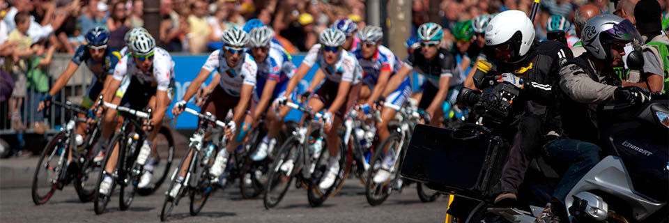 Faszination Radsport: Bei der Tour de France fallen Jahr für Jahr gewaltige Mengen an Filmdaten an. Faszination Radsport: Bei der Tour de France fallen Jahr für Jahr gewaltige Mengen an Filmdaten an.