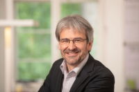 Dr. Walter Huber ist Management Consultant bei der Detecon International GmbH. Dr. Walter Huber ist Management Consultant bei der Detecon International GmbH.
