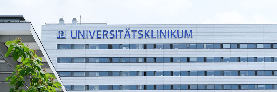 Das Universitätsklinikum Frankfurt zählt zu Deutschlands führenden Hochschulkliniken. Das Universitätsklinikum Frankfurt zählt zu Deutschlands führenden Hochschulkliniken.