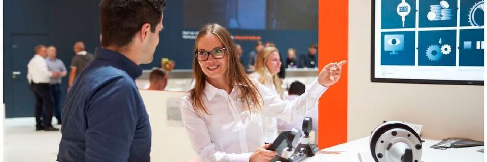 Anwender von Werkzeugen suchen mittlerweile gezielt nach digitalen Lösungen rund um das Zerspanen. Anwender von Werkzeugen suchen mittlerweile gezielt nach digitalen Lösungen rund um das Zerspanen.