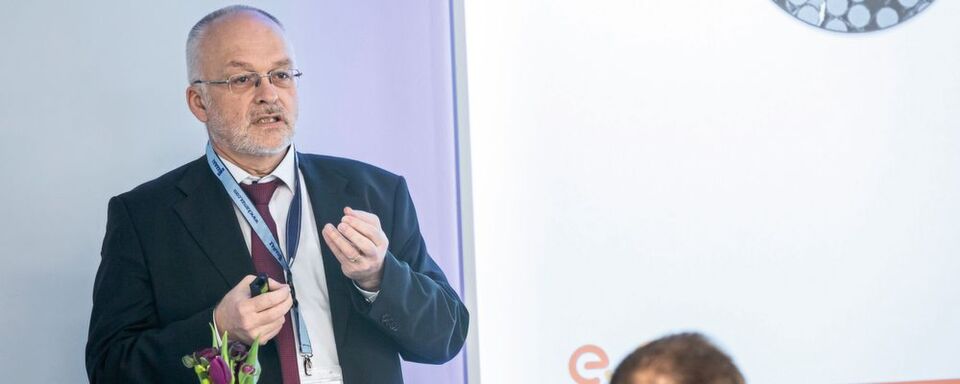 Peter Ullrich, Technical Manager bei ESI, auf dem Leichtbau-Gipfel 2019. Peter Ullrich, Technical Manager bei ESI, auf dem Leichtbau-Gipfel 2019.