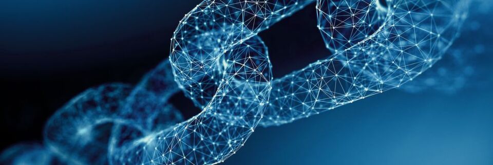Um Maschinen und Anlagen gezielt vor Cyberangriffen schützen zu können, sind umfassende Security-Lösungen notwendig. Um Maschinen und Anlagen gezielt vor Cyberangriffen schützen zu können, sind umfassende Security-Lösungen notwendig.