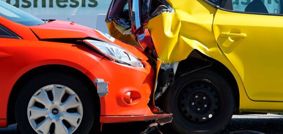 Was passiert mit den Insassen bei einem Unfall? Forscher nutzen sogenannte Menschmodelle, um das Verhalten eines Insassen bei einem Unfall genauer zu untersuchen. Was passiert mit den Insassen bei einem Unfall? Forscher nutzen sogenannte Menschmodelle, um das Verhalten eines Insassen bei einem Unfall genauer zu untersuchen.
