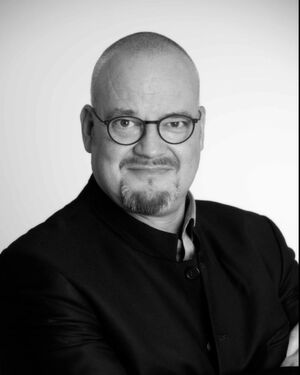 „Für das Next-Generation-Data-Center ist NetApp HCI unabdingbar. Mit TIM, einem unserer größten und wichtigsten Distributoren, profitieren Systemhäuser dabei nicht nur vom umfangreichen Knowhow des VADs bezüglich unserer NetApp-Produkte, sondern erfahren auch noch ein höchstes Maß an Service und Zuverlässigkeit.“ - André M. Braun, Manager Cloud Infrastructure Sales DACH „Für das Next-Generation-Data-Center ist NetApp HCI unabdingbar. Mit TIM, einem unserer größten und wichtigsten Distributoren, profitieren Systemhäuser dabei nicht nur vom umfangreichen Knowhow des VADs bezüglich unserer NetApp-Produkte, sondern erfahren auch noch ein höchstes Maß an Service und Zuverlässigkeit.“ - André M. Braun, Manager Cloud Infrastructure Sales DACH