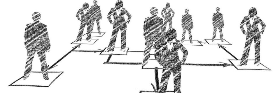 Mit Self-Service-Tools gewinnen HR-Mitarbeiter mehr Zeit für strategische Aufgaben. Mit Self-Service-Tools gewinnen HR-Mitarbeiter mehr Zeit für strategische Aufgaben.