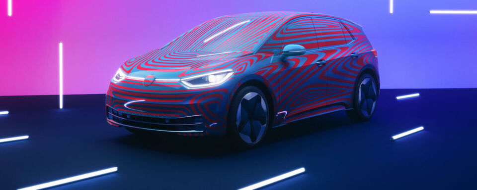 Mit dem Kompaktmodell ID.3 eröffnet VW seine Elektro-Offensive. Mit dem Kompaktmodell ID.3 eröffnet VW seine Elektro-Offensive.