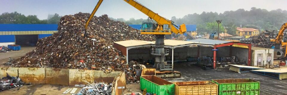 Mit dem neuen EMZ-Motor konnte das französische Unternehmen Decons die Verarbeitungsgeschwindigkeit im Recycling steigern. Mit dem neuen EMZ-Motor konnte das französische Unternehmen Decons die Verarbeitungsgeschwindigkeit im Recycling steigern.