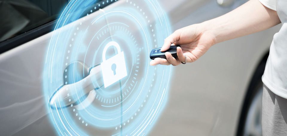 Keyless entry: Moderne Fahrzeuge lassen sich elektronisch öffnen. Die Signale werden mit Messtechnik analysiert. Keyless entry: Moderne Fahrzeuge lassen sich elektronisch öffnen. Die Signale werden mit Messtechnik analysiert.