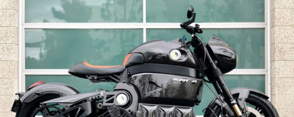 Die Kraft des E-Motors des Sora 2 wird per Riemen ans Hinterrad übertragen. Die Kraft des E-Motors des Sora 2 wird per Riemen ans Hinterrad übertragen.