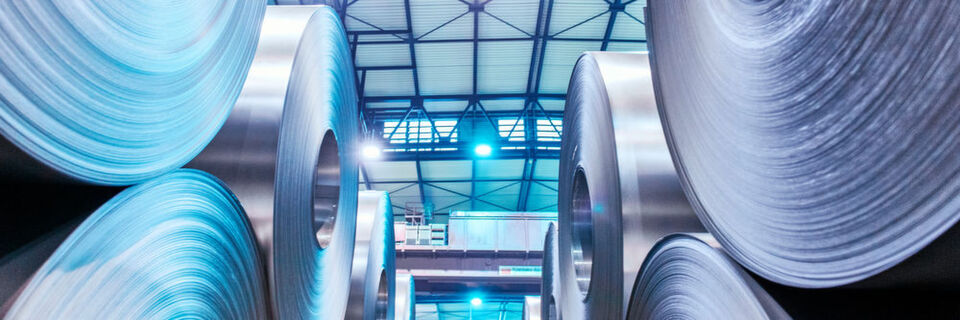 Die Neuordnung im europäischen Stahlmarkt bleibt aus: Thyssenkrupp Steel und Tata Steel dürfen voraussichtlich nicht fusionieren. Die Neuordnung im europäischen Stahlmarkt bleibt aus: Thyssenkrupp Steel und Tata Steel dürfen voraussichtlich nicht fusionieren.