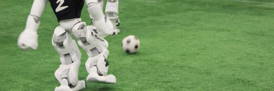 Das Bremer Team B-Human holt sich bei der Robocup German Open den Titel in der Standard Platform League zurück. Das Bremer Team B-Human holt sich bei der Robocup German Open den Titel in der Standard Platform League zurück.