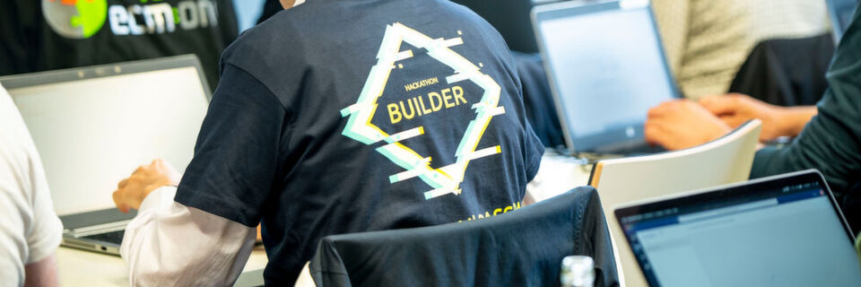 Beim Hackathon bewiesen Entwickler, dass man lauffähige Applikationen in weniger als zwei Tagen programmieren kann. Beim Hackathon bewiesen Entwickler, dass man lauffähige Applikationen in weniger als zwei Tagen programmieren kann.