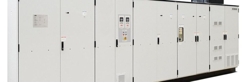 Der Mittelspannungsfrequenzumrichter ACS6080 ist mit der prädiktive Pulsmusterregelung (Model Predictive Pulse Pattern Control oder MP3C) ausgestattet. Der Mittelspannungsfrequenzumrichter ACS6080 ist mit der prädiktive Pulsmusterregelung (Model Predictive Pulse Pattern Control oder MP3C) ausgestattet.
