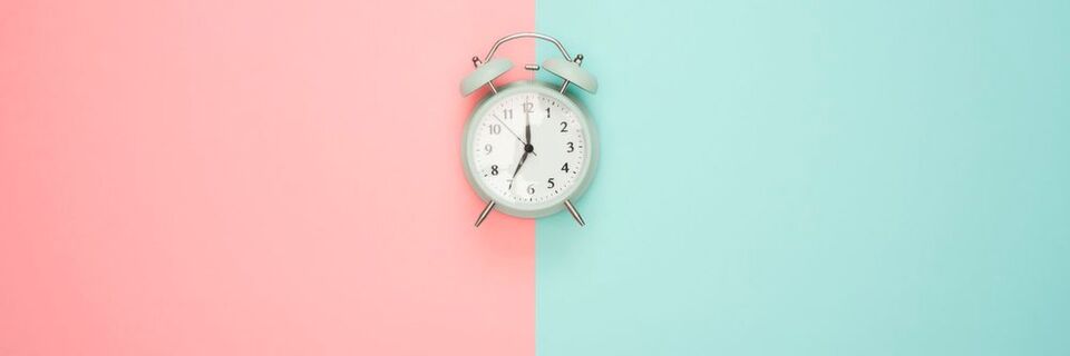Bei der Pomodoro-Technik wird die Arbeit in zeitliche Abschnitte eingeteilt. Bei der Pomodoro-Technik wird die Arbeit in zeitliche Abschnitte eingeteilt.