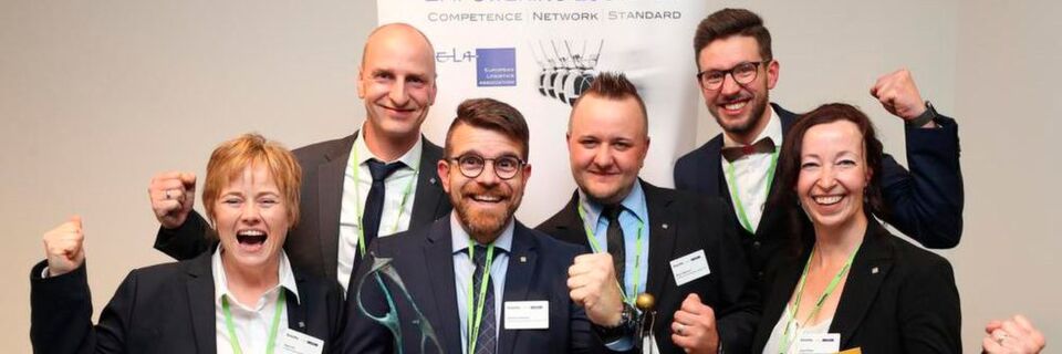 Es herrscht Siegerstimmung beim Komsa-Team. Es herrscht Siegerstimmung beim Komsa-Team.