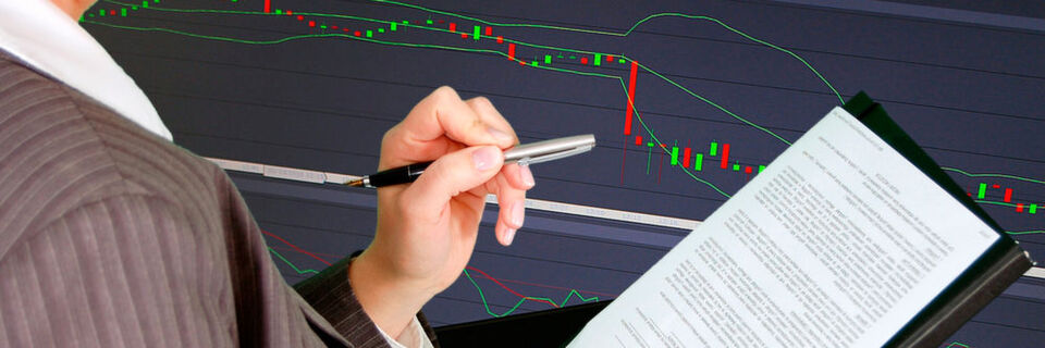 Eine detaillierte Berichterstellung anhand interner sowie externer Richtlinien ist für eine erfolgreiche Vorbereitung auf IT-Audits unabdingbar. Eine detaillierte Berichterstellung anhand interner sowie externer Richtlinien ist für eine erfolgreiche Vorbereitung auf IT-Audits unabdingbar.