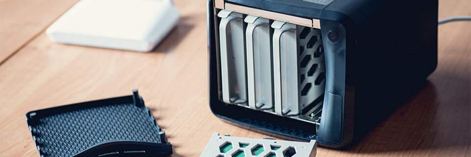 Open-Source-NAS mit Rockstor – so geht’s. Open-Source-NAS mit Rockstor – so geht’s.