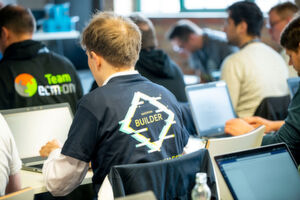 Auf einem Hackathon im Rahmen des d.velop forums 2019 entstanden bereits lauffähige Apps für die d.velop Plattform. Auf einem Hackathon im Rahmen des d.velop forums 2019 entstanden bereits lauffähige Apps für die d.velop Plattform.