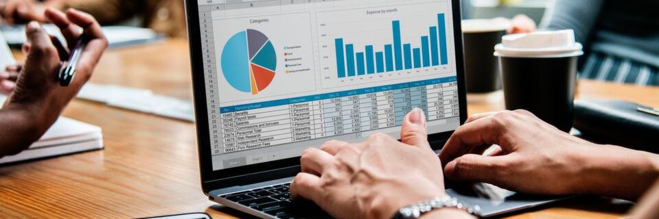 Sensor- und andere IoT-Daten können wertvolle Informationen liefern, um mittels innovativer analytischer Technologien kostspielige Ausfallzeiten zu verhindern. Sensor- und andere IoT-Daten können wertvolle Informationen liefern, um mittels innovativer analytischer Technologien kostspielige Ausfallzeiten zu verhindern.