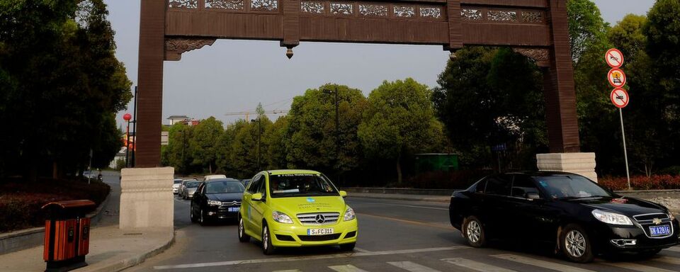 Brennstoffzellen-Fahrzeuge auf chinesischen Straßen. Was noch eine Seltenheit ist, soll sich laut der chinesischen Regierung schnell ändern. Brennstoffzellen-Fahrzeuge auf chinesischen Straßen. Was noch eine Seltenheit ist, soll sich laut der chinesischen Regierung schnell ändern.