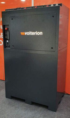 Die neue Redox-Flow-Batterietechnik in kompaktem Design eignet sich für die Speicherung erneuerbarer Energien. Die neue Redox-Flow-Batterietechnik in kompaktem Design eignet sich für die Speicherung erneuerbarer Energien.