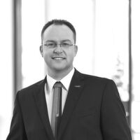 Marcel Nagel ist Head of Product & Portfolio Management for digital Products & product-related Services, SCHUNK GmbH & Co. KG, Lauffen. Marcel Nagel ist Head of Product & Portfolio Management for digital Products & product-related Services, SCHUNK GmbH & Co. KG, Lauffen.
