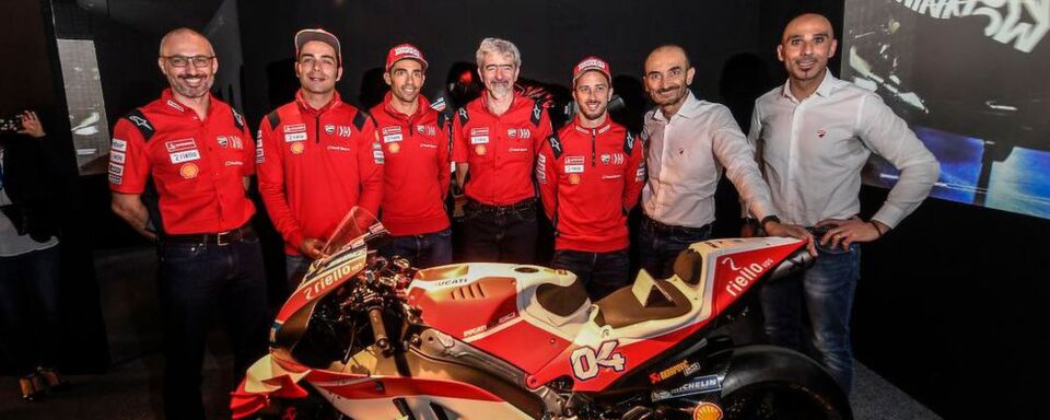 Die Veranstaltung ist die dritte temporäre Ausstellung, die vom Werksmuseum der Ducati Motor Holding organisiert und veranstaltet wird. Die Veranstaltung ist die dritte temporäre Ausstellung, die vom Werksmuseum der Ducati Motor Holding organisiert und veranstaltet wird.