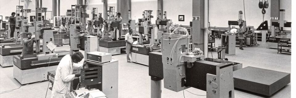 Blick in die industrielle Messtechnik bei Carl Zeiss im Jahr 1977. Blick in die industrielle Messtechnik bei Carl Zeiss im Jahr 1977.