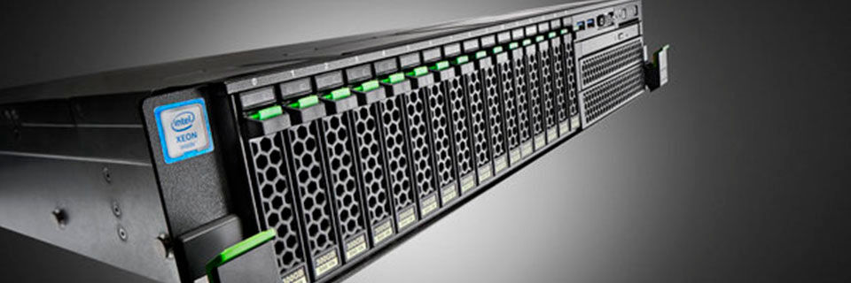 Leistungsstarke, zuverlässige und skalierbare Basis: Der Server Fujitsu PRIMERGY RX4770 M4 ist ein zentrales Element eines der ersten HCI-Systeme aus Basis von für VMware vSphere und vSAN, das für SAP HANA zertifiziert wurde. Leistungsstarke, zuverlässige und skalierbare Basis: Der Server Fujitsu PRIMERGY RX4770 M4 ist ein zentrales Element eines der ersten HCI-Systeme aus Basis von für VMware vSphere und vSAN, das für SAP HANA zertifiziert wurde.