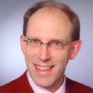 Dipl.-Inf. Andreas Osterhold ist seit über 30 Jahren in der Software-Entwicklung tätig. Dipl.-Inf. Andreas Osterhold ist seit über 30 Jahren in der Software-Entwicklung tätig.