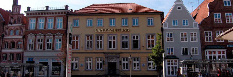 Mobile Device Management aus der Cloud: Am Beispiel der Landeszeitung Lüneburg wird gezeigt, wie sich die mobilen Geräte der Redaktionsmitglieder datenschutzrechtlich sicher verwalten lassen. Mobile Device Management aus der Cloud: Am Beispiel der Landeszeitung Lüneburg wird gezeigt, wie sich die mobilen Geräte der Redaktionsmitglieder datenschutzrechtlich sicher verwalten lassen.