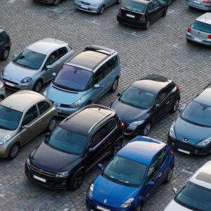 Auch wenn bislang nur sehr wenige Diesel die Euro-6d-Normen erfüllen, ist der gesamte Fahrzeugbestand sauberer geworden. Auch wenn bislang nur sehr wenige Diesel die Euro-6d-Normen erfüllen, ist der gesamte Fahrzeugbestand sauberer geworden.