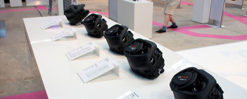 Zum Modelljahr 2020 hat Bosch mehrere seiner E-Bike-Motoren überarbeitet oder sogar neu ins Programm genommen. Zum Modelljahr 2020 hat Bosch mehrere seiner E-Bike-Motoren überarbeitet oder sogar neu ins Programm genommen.