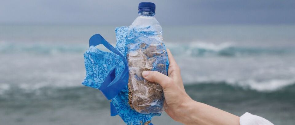 Abb. 1: Plastikmüll wird in unseren Weltmeeren zum Problem – doch nicht nur dort. Abb. 1: Plastikmüll wird in unseren Weltmeeren zum Problem – doch nicht nur dort.