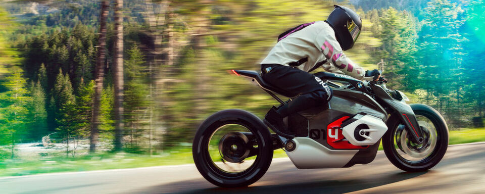 Visionäres Bild der Zweiradzukunft: BMW Motorrad Vision DC Roadster. Visionäres Bild der Zweiradzukunft: BMW Motorrad Vision DC Roadster.