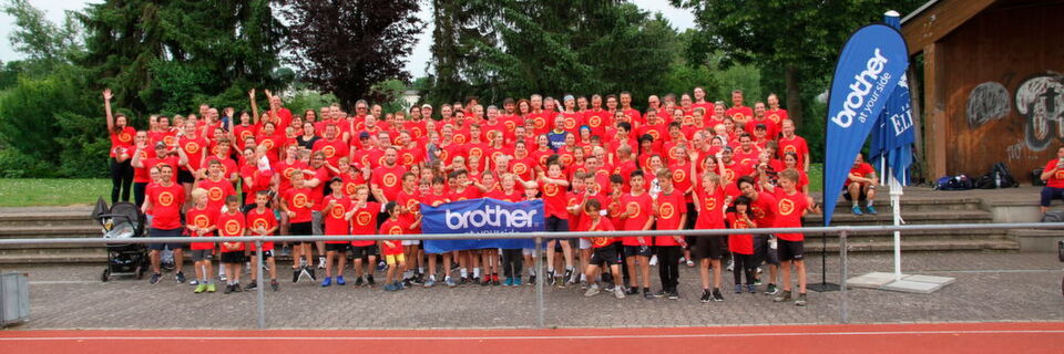 218 Läufer gaben beim Brother Benefiz-Lauf für die Frankfurter Stiftung für krebskranke Kinder ihr Bestes. 218 Läufer gaben beim Brother Benefiz-Lauf für die Frankfurter Stiftung für krebskranke Kinder ihr Bestes.
