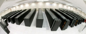 „Low Cost“-Komponenten bestimmen seit „Roadrunner“ den Bau von Supercomputern mit. Doch neue Analysemöglichkeiten und manchmal sogar Anforderungen an Echtzeit sowie der Anspruch und das Muss Energie zu sparen sind die derzeitigen Ansprüche. „Low Cost“-Komponenten bestimmen seit „Roadrunner“ den Bau von Supercomputern mit. Doch neue Analysemöglichkeiten und manchmal sogar Anforderungen an Echtzeit sowie der Anspruch und das Muss Energie zu sparen sind die derzeitigen Ansprüche.
