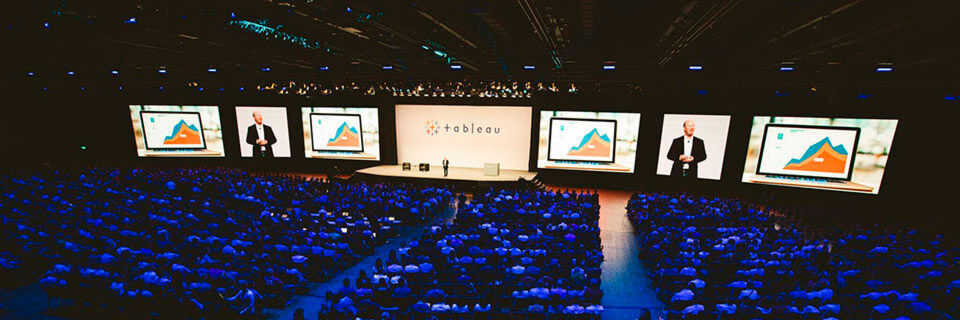 Das Publikum auf der Tableau Conference Europe 2019 lauschte Vorträgen, Kundenberichten und Produktdemos. Das Publikum auf der Tableau Conference Europe 2019 lauschte Vorträgen, Kundenberichten und Produktdemos.