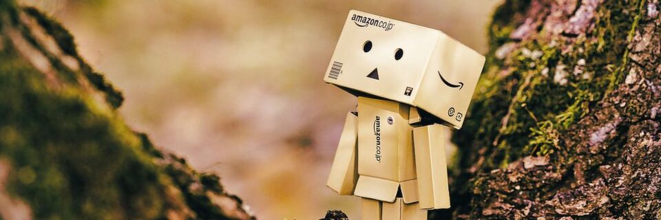 Im Vergleich zum Vorjahr konnte der Retail-Riese Amazon den Markenwert um 52 Prozent steigern und ist damit erstmals die wertvollste Marke der Welt. Im Vergleich zum Vorjahr konnte der Retail-Riese Amazon den Markenwert um 52 Prozent steigern und ist damit erstmals die wertvollste Marke der Welt.