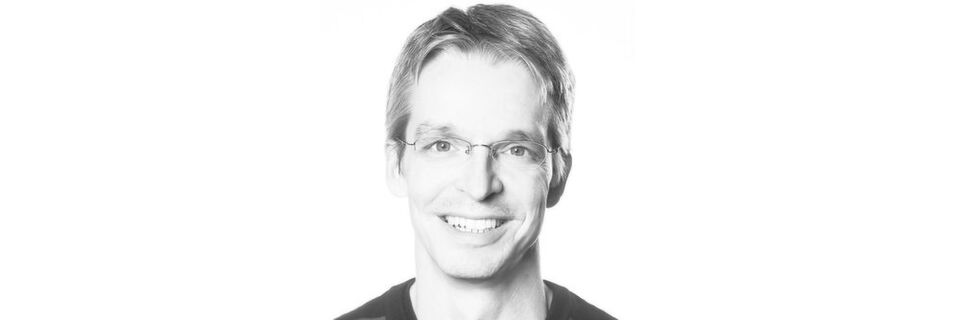 Dirk Didascalou, Vice President, IoT, Amazon Web Services: "Es ist immer einfacher, etwas zu optimieren, das man kennt. Weil es etwas ist, was man kennt. Schwieriger ist es, etwas zu erfinden - etwas, was man noch nicht kennt. Aber natürlich bezieht sich das Versprechen der Digitalisierung auf Beides." Dirk Didascalou, Vice President, IoT, Amazon Web Services: "Es ist immer einfacher, etwas zu optimieren, das man kennt. Weil es etwas ist, was man kennt. Schwieriger ist es, etwas zu erfinden - etwas, was man noch nicht kennt. Aber natürlich bezieht sich das Versprechen der Digitalisierung auf Beides."