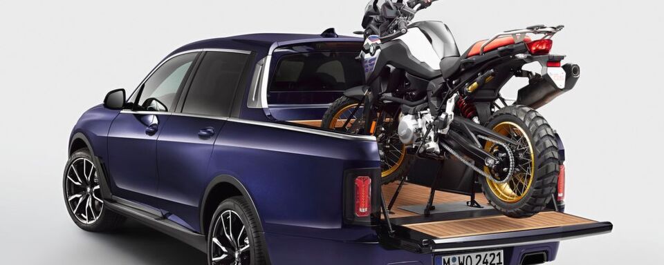 Der BMW X7 Pick-up als Einzelstück, konzipiert und gebaut von Azubis des BMW Werks München. Der BMW X7 Pick-up als Einzelstück, konzipiert und gebaut von Azubis des BMW Werks München.