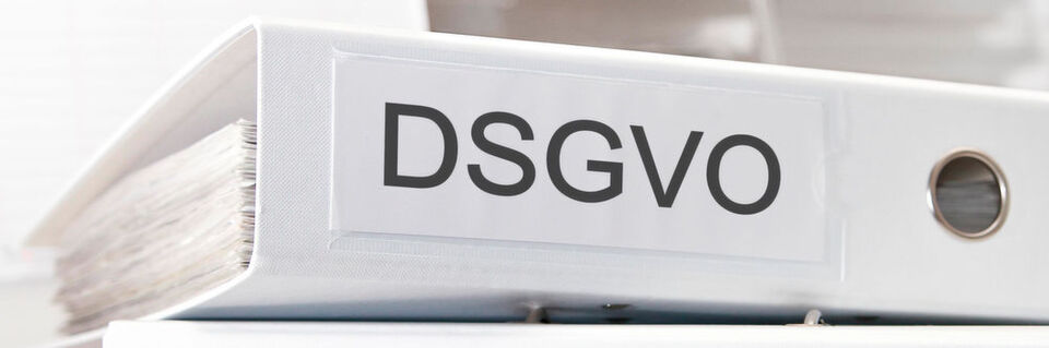 Die DSGVO, für manche der Heilsbringer des Datenschutzes, bei anderen eher so beliebt wie Rezo in der CDU. Die DSGVO, für manche der Heilsbringer des Datenschutzes, bei anderen eher so beliebt wie Rezo in der CDU.