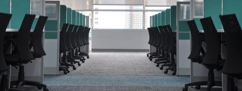 Fachkräftemangel und die Suche nach Aushilfen und Vertretungen lassen die Unternehmen Stellenausschreibungen auf diversen Job-Portalen schalten. Reichweite, aber auch die Kosten weichen mitunter stark voneinander ab. Fachkräftemangel und die Suche nach Aushilfen und Vertretungen lassen die Unternehmen Stellenausschreibungen auf diversen Job-Portalen schalten. Reichweite, aber auch die Kosten weichen mitunter stark voneinander ab.