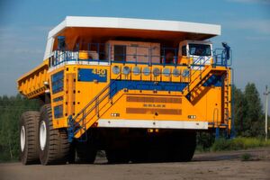 Auf Platz 9 hat es der BelAZ 75710 des gleichnamigen, weissrussischen Herstellers BelAZ geschafft, ein gigantischer Grossmuldenkipper. Auf Platz 9 hat es der BelAZ 75710 des gleichnamigen, weissrussischen Herstellers BelAZ geschafft, ein gigantischer Grossmuldenkipper.