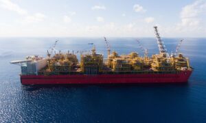 Auf Platz 3 ist die Prelude FLNG, die für Royal Dutch Shell im Einsatz ist. Auf Platz 3 ist die Prelude FLNG, die für Royal Dutch Shell im Einsatz ist.