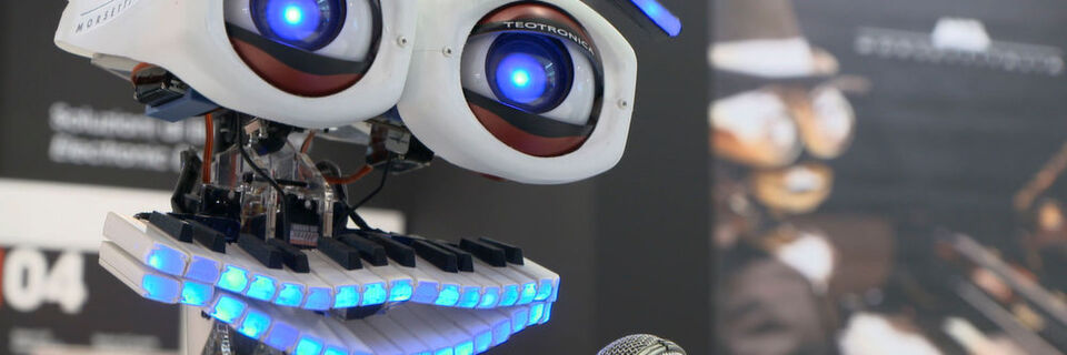 Ein Roboter macht Musik - oder wie kreativ ist KI? Ein Roboter macht Musik - oder wie kreativ ist KI?
