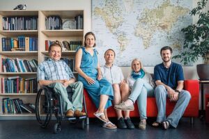 Das Bochumer Forschungsteam: Prof. Dr. Dr. h. c. Onur Güntürkün, Caroline Schlüter, Privatdozent Dr. Sebastian Ocklenburg, Dr. Marlies Pinnow und Dr. Erhan Genç (von links) Das Bochumer Forschungsteam: Prof. Dr. Dr. h. c. Onur Güntürkün, Caroline Schlüter, Privatdozent Dr. Sebastian Ocklenburg, Dr. Marlies Pinnow und Dr. Erhan Genç (von links)