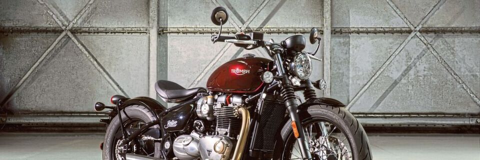 Der Motorrad-Hersteller Triumph hat sein Produktportfolio im Bereich der Verbindungselemente neu gestaltet. Ein Schwerpunkt lag dabei auf dem Schraubenkopf-Design. Der Motorrad-Hersteller Triumph hat sein Produktportfolio im Bereich der Verbindungselemente neu gestaltet. Ein Schwerpunkt lag dabei auf dem Schraubenkopf-Design.