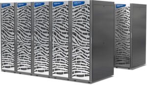 Chic verkleidet: Im „Cray CS500“ Cluster Supercomputer werkeln „Intel Xeon Scalable“-Prozessoren mit „Nvidia Tesla“ GPUs und Nallatech FPGAs; für die Konnektivität sorgen Infiniband-, „Intel Omnipath“- und Ethernet-Interconnects. Chic verkleidet: Im „Cray CS500“ Cluster Supercomputer werkeln „Intel Xeon Scalable“-Prozessoren mit „Nvidia Tesla“ GPUs und Nallatech FPGAs; für die Konnektivität sorgen Infiniband-, „Intel Omnipath“- und Ethernet-Interconnects.