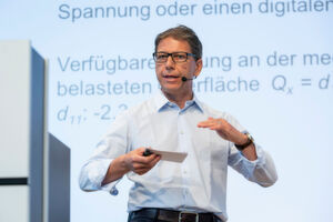 Patrick Dudler (Kistler): Wie kann man Kontaktkräfte in der Produktion von Stanzbiegekontakten messen? Patrick Dudler (Kistler): Wie kann man Kontaktkräfte in der Produktion von Stanzbiegekontakten messen?